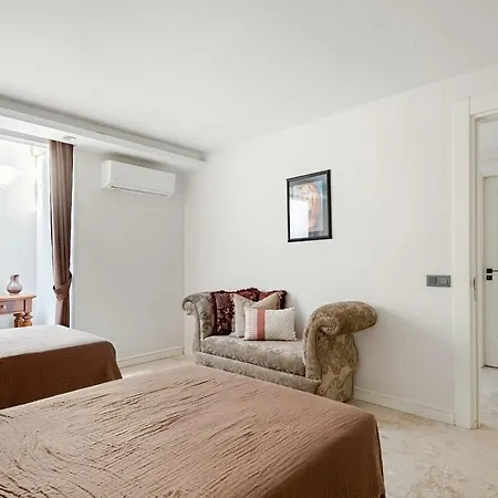 Luxury 4br Yalikavak With Private Pool Garden * Бодрум