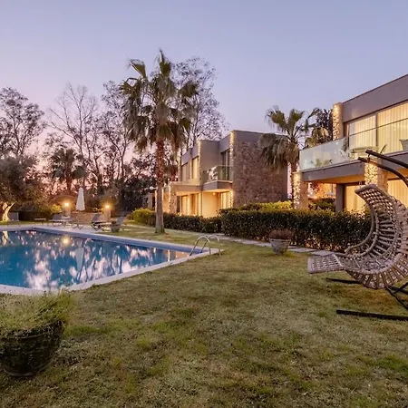 Luxury 4br Yalikavak With Private Pool Garden