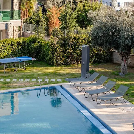 Luxury 4br Yalikavak With Private Pool Garden Bodrum